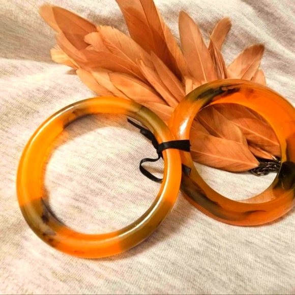 8-piece Boho Collection-Vintage Leopard🐆Lucite Faux Bracelets🐾💫Plus more! - Picture 9 of 10